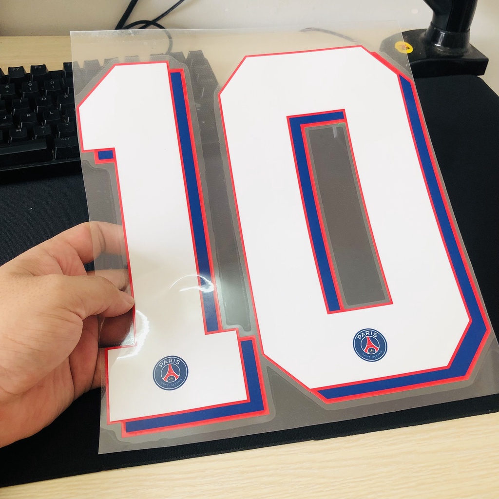 In áo bóng đá tại nhà Với bộ số 10 của MESSI Paris Sain Germain