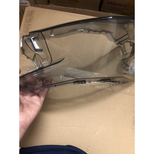 Kiếng đèn hậu PCX 2018->2021