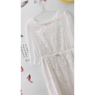đầm trắng xinh size M. TA67