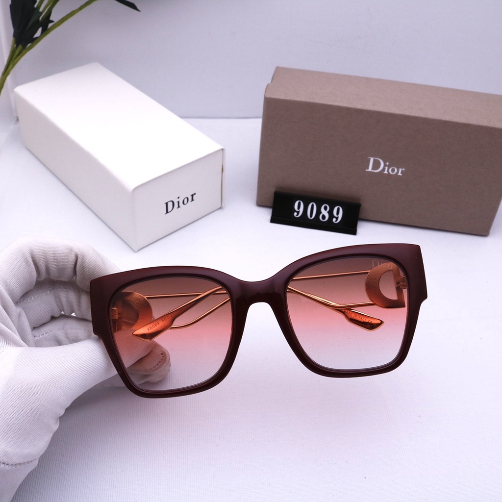 ! Dior!! Kính mát phân cực chống tia sáng xanh mới cho nữ