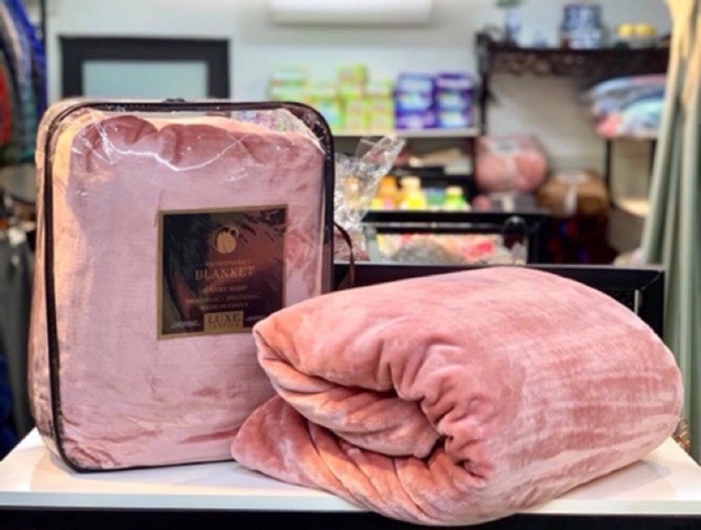 Chăn Lông Tuyết Blanket