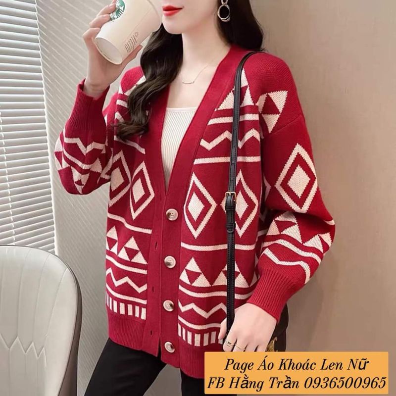 Áo khoác cardigan nữ cổ tim họa tiết hình thoi.