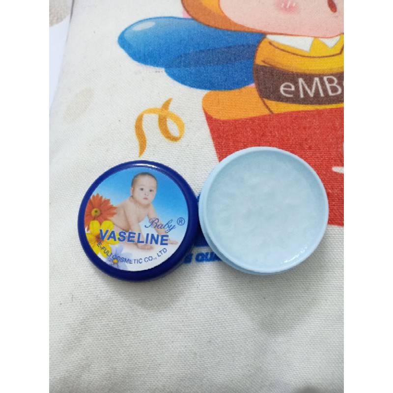 Sáp dưỡng ẩm dưỡng nẻ EM BÉ vaseline BABY 15g Của phương Liên