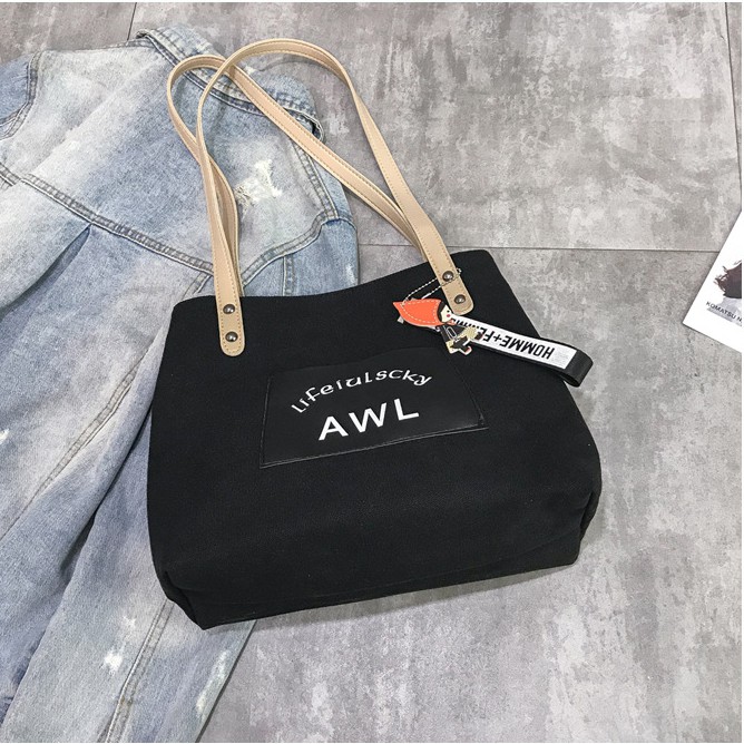 Túi Xách Nữ Túi Đeo Chéo Nữ Thời Trang XM695 Màu Đen Trắng Thiết Kế Nổi Bật Phong Cách Trẻ Hàn Quốc Mới Nhất | BigBuy360 - bigbuy360.vn