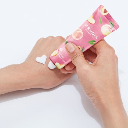 Kem Dưỡng Da Tay &amp; Móng Tay Tinh Chất Từ Trái Cây Frudia Orchard Fruit Hand Cream 30ml Hàn Quốc