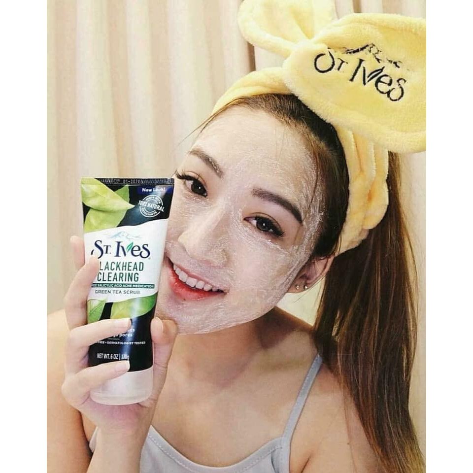 Tẩy da chết làm sạch mụn đầu đen chiết xuất trà xanh ST.Ives Blackhead Clearing Green Tea Scrub 170g - USA Chính Hãng