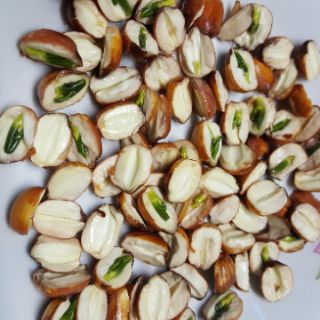 Hạt sen khô đen chẻ đôi , 500gr