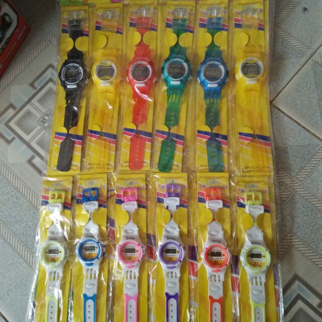 Đồng hồ đeo tay cho bé