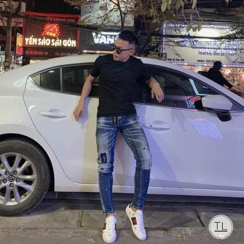 Áo Phông Form Rộng Tay Lỡ Ulatroi Áo Thun Unisex Nam Nữ Form Rộng Tay Lỡ Trắng Đen Oversize Cặp Đôi Nhóm In Chữ Cổ Tròn | BigBuy360 - bigbuy360.vn