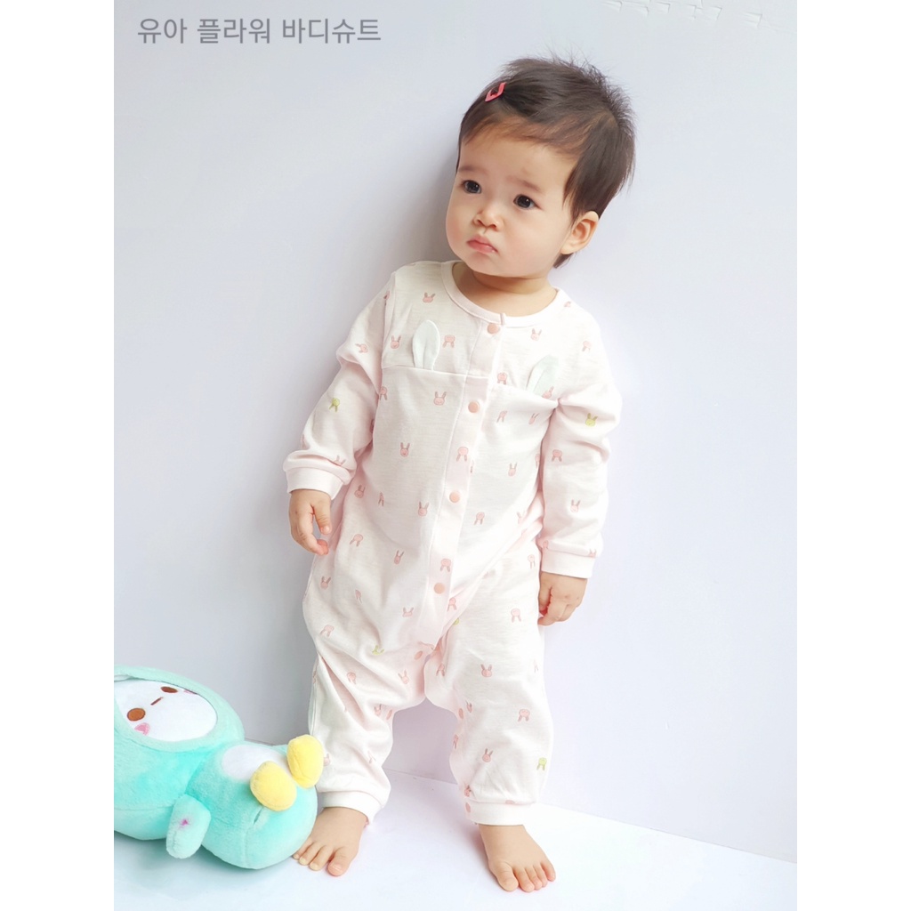 MOB1554 Set liền họa tiết thỏ 2 màu đáng yêu