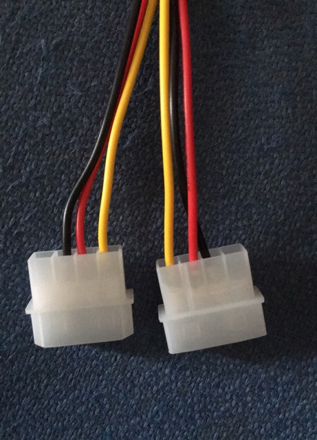 Cáp chuyển 6 pin vga từ 2 cổng ata