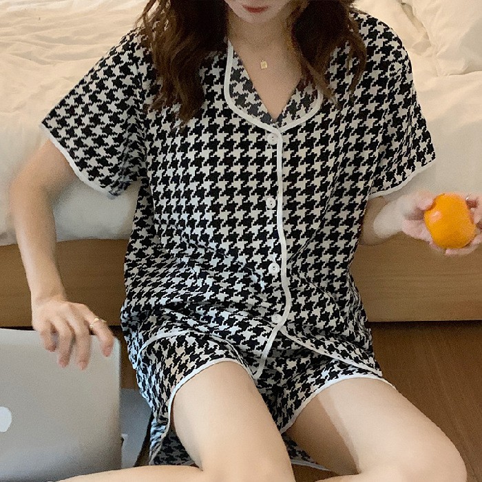 Pijama - Đồ Bộ Ngủ Nữ Cộc Nhiều Màu Vải Lụa Viền Đen Họa Tiết mã CCLP09