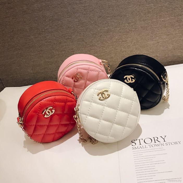 Túi xách đeo vai phong cách Hàn Quốc