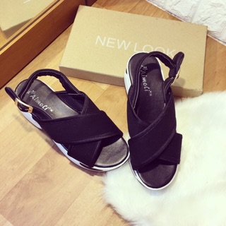 Sandal hàng mới về 