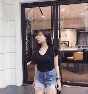 Áo Phông Cổ Tim Siêu Hot