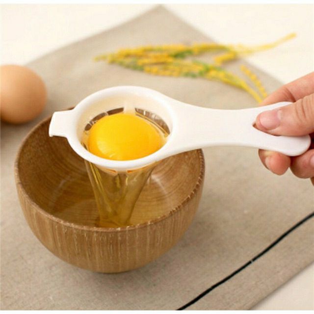 Dụng cụ lọc lòng đỏ trứng tiện dụng