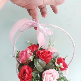 Giỏ hồng sáp 7 bông