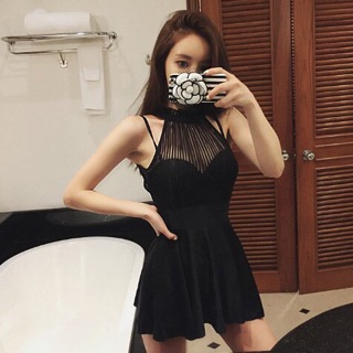 Bikini 1 mảnh kín đáo