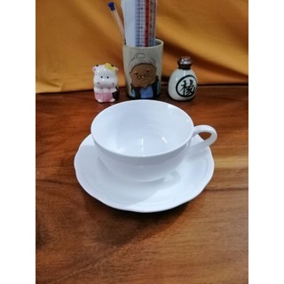 Tách sứ Nhật có dĩa.