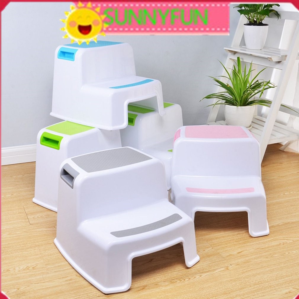 Ghế Ngồi Toilet 2 Bước Chống Trượt Ổn Định Tiện Dụng Cho Bé