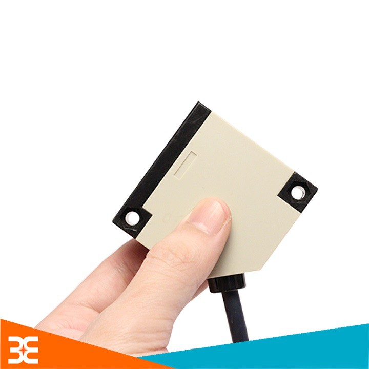 Cảm Biến Quang Omron E3JK-R4M2