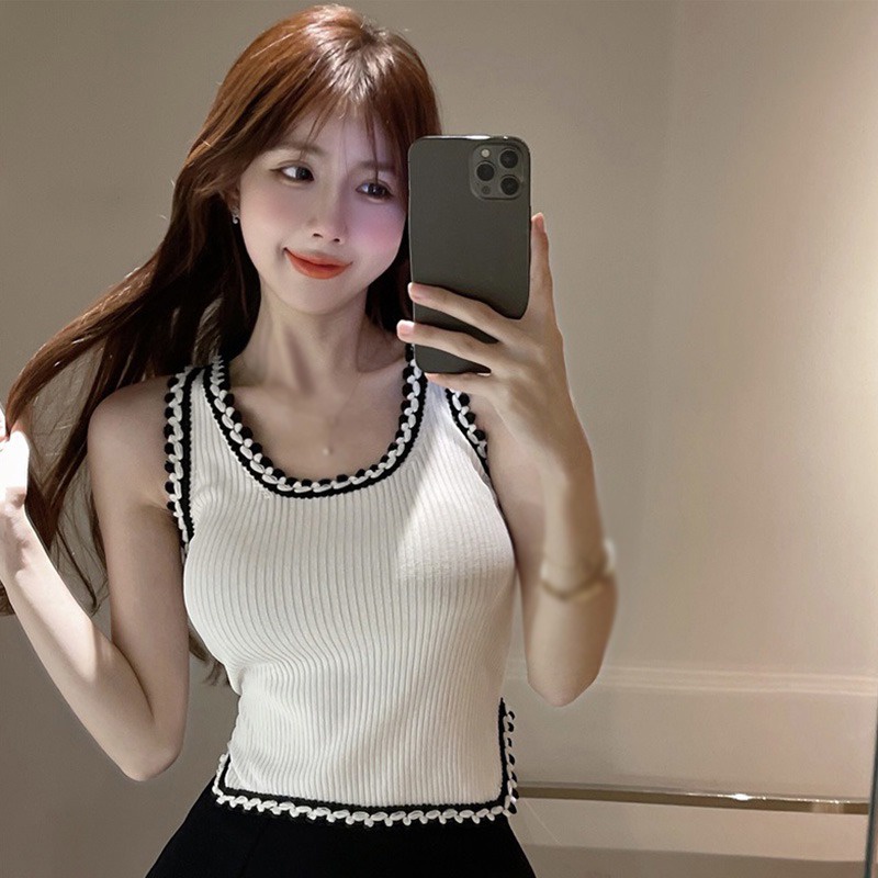 Áo Sát Nách Cổ Vuông Xẻ Tà Màu Sắc Trẻ Trung Hợp Thời Trang Phong Cách Hàn Quốc