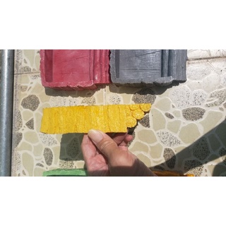 Máng ăn và chén nước cho Rùa và bò sát.