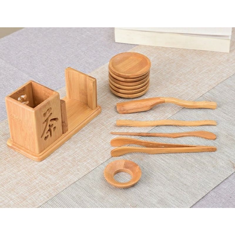 Combo bộ dụng cụ pha trà,6 miếng lót ly chén kèm hộp đựng chất liệu gỗ tre sang trọng