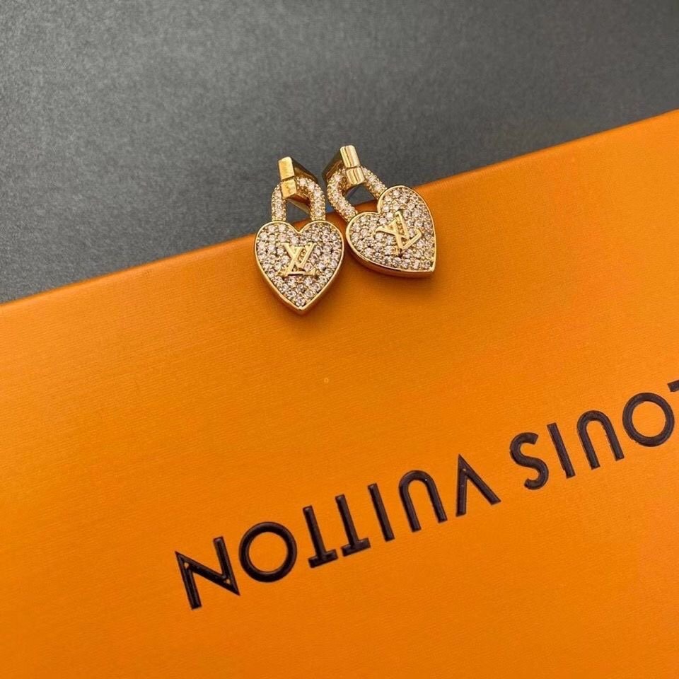 LOUIS VUITTON Khuyên Tai Tròn Bằng Thép Titan In Logo LV Thời Trang