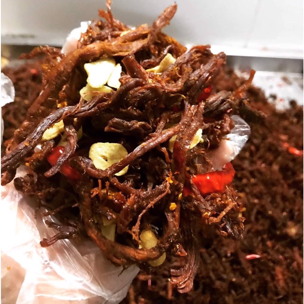Khô Heo Cháy Tỏi 250g Ăn Vặt Nhà Sóc, Khô Lợn Cháy Tỏi Cay Vừa, Đồ Ăn Vặt Hà Nội | BigBuy360 - bigbuy360.vn