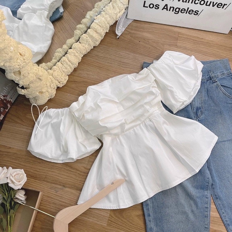 Áo peplum trắng nhún ngực bẹt vai tay phồng