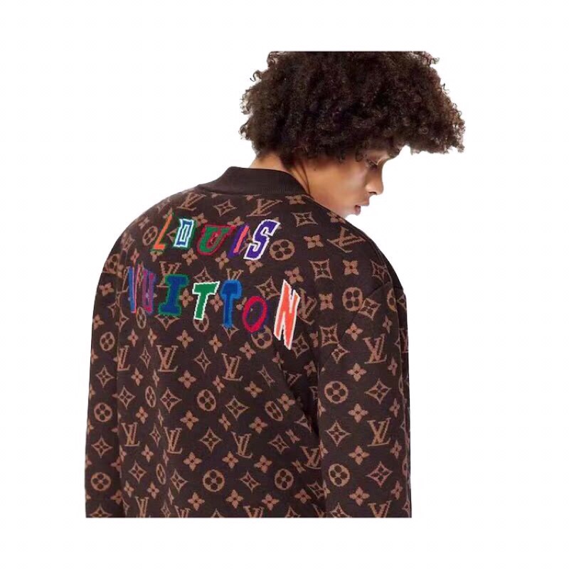 Áo khoác louis vuitton kết hợp đồng thương hiệu NbA