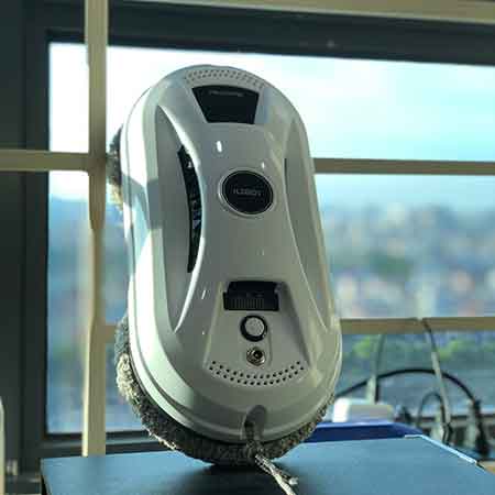 Robot lau kính tự động iLOBOT N361 bản 2021 chống rơi 20 phút khi mất điện màu trắng với 10 khăn lau thay thế
