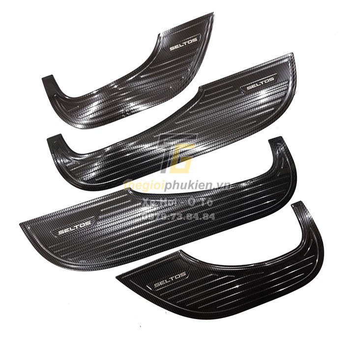 Ốp chống xước Tapli cánh cửa cacbon xe Kia Seltos 2020- 2021- 2022 vân Carbon cao cấp