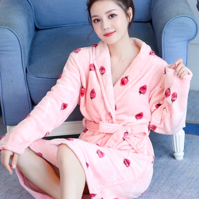 Áo Choàng Ngủ Dáng Dài Chất Nỉ Dày Dặn Thời Trang Thu Đông Cho Nữ | BigBuy360 - bigbuy360.vn