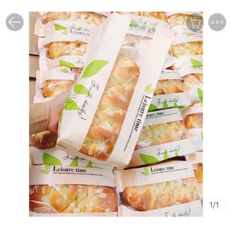 10 chiếc túi bánh mì dọc hình lá