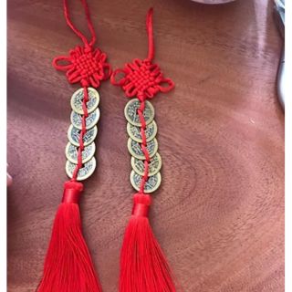 Dây 5 đồng tiền xu ngũ đế.