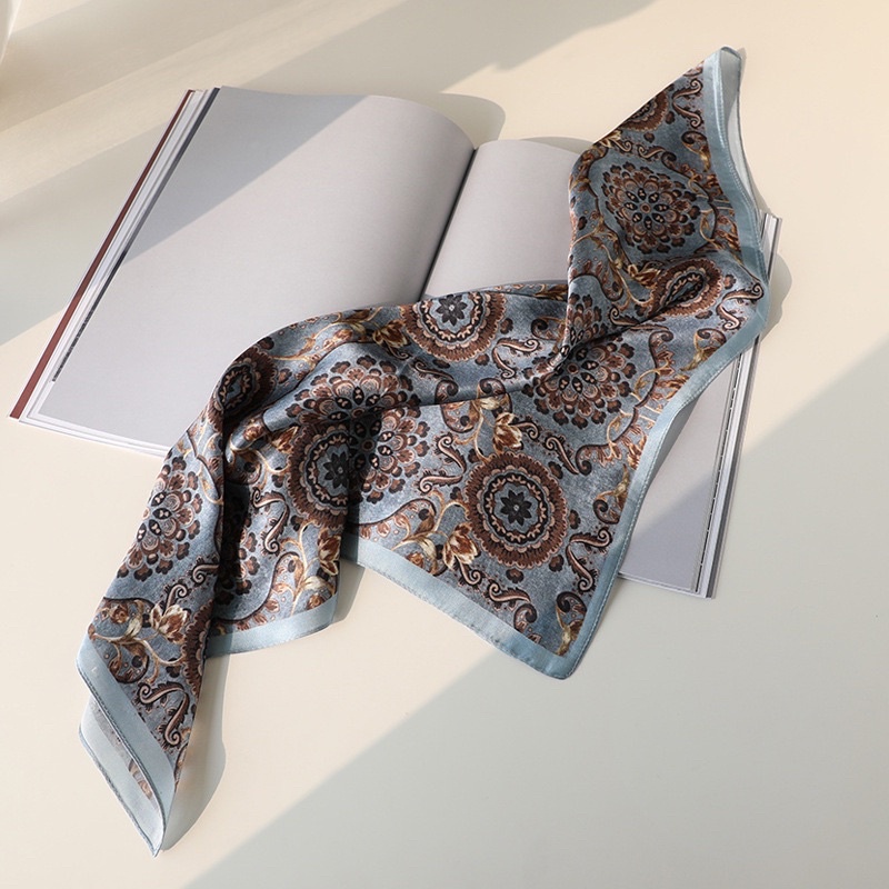 Khăn lụa SUMMERY nền xanh hoạ tiết vintage quàng cổ, turban, buộc tóc size 53 x 53
