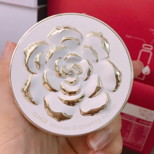 Phấn nước Ohui ultimate brightening cushion  edition limited 2019 tách set
