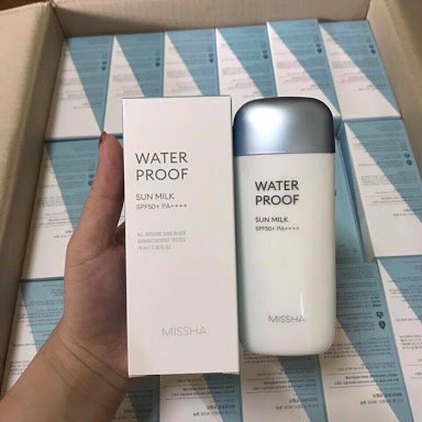 Kem Chống Nắng Chống Thấm Nước, Không Trôi  Missha All Around Safe Block Waterproof Sun Milk SPF50+/PA+++ 70ml