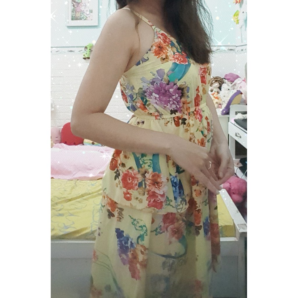 Thanh lý đầm hoa 2 dây size S tầng