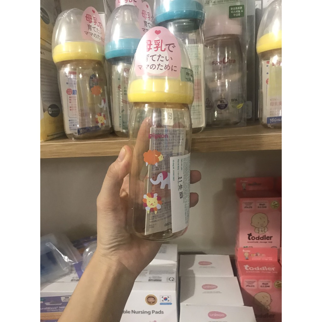 Bình sữa cổ rộng PPSU Plus Hình thú, hình sao Pigeon 160ml/240ml