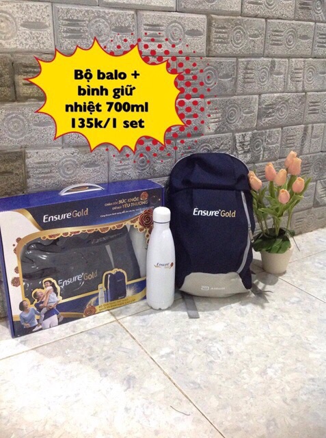 Set balo bình nước Ensure Gold