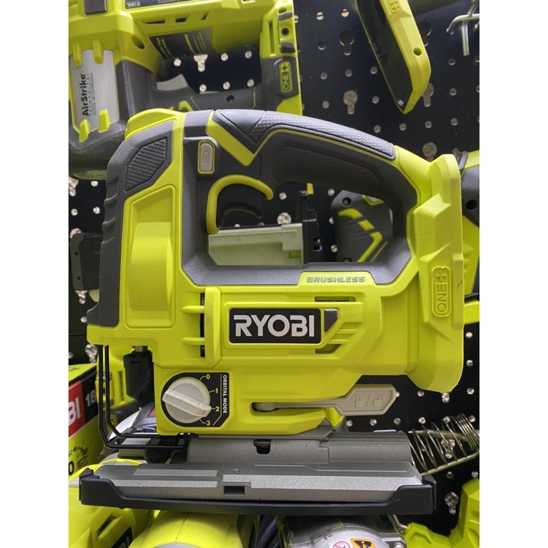 Cưa lọng cầm tay pin Brushless Ryobi