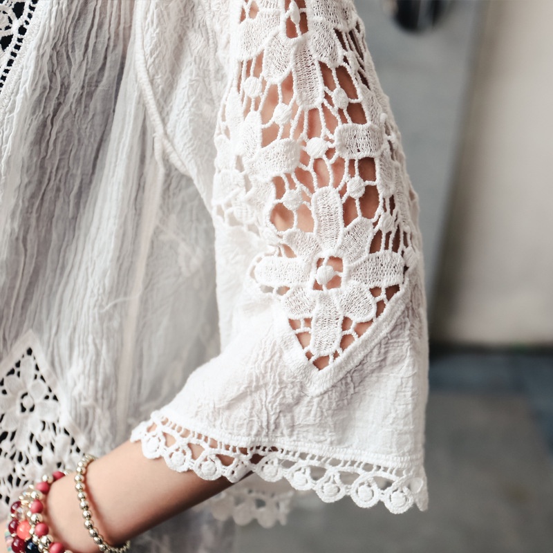 Áo Khoác Cardigan Chống Nắng Đi Biển Phối Ren Lỗ Thời Trang Mùa Hè Hàng Mới Dành Cho Bạn Nữ 2022
