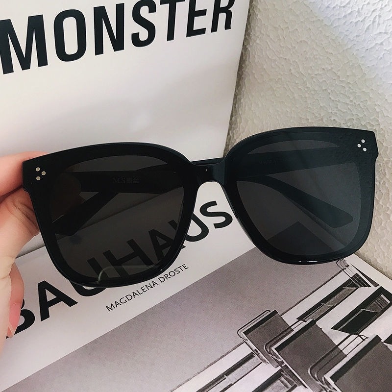 Kính mát thời trang gọng vuông chống tia UV