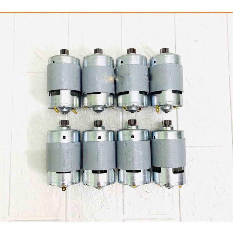 Động cơ 550,775 có bánh răng
