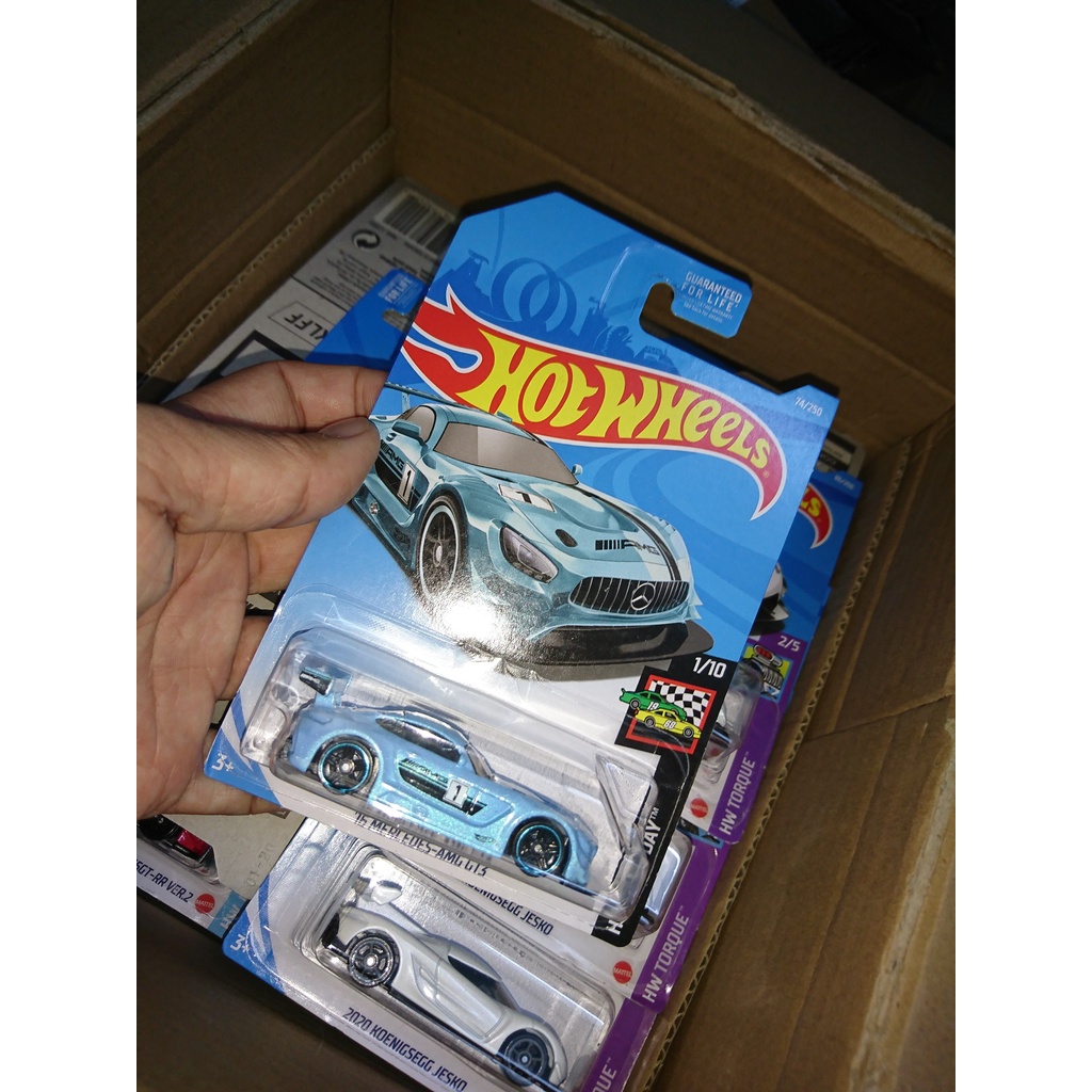 Xe Hotwheels Siêu Xe 16 Mercedes AMG GT3 (Màu Xanh Ngọc, Card Mỹ)