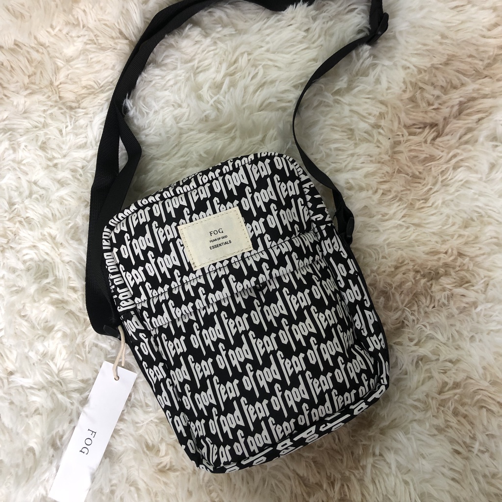 Túi Essentials_size21 nam nữ trắng đen chất vải dầy dặn