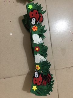 Cỏ nỉ trang trí chân tường